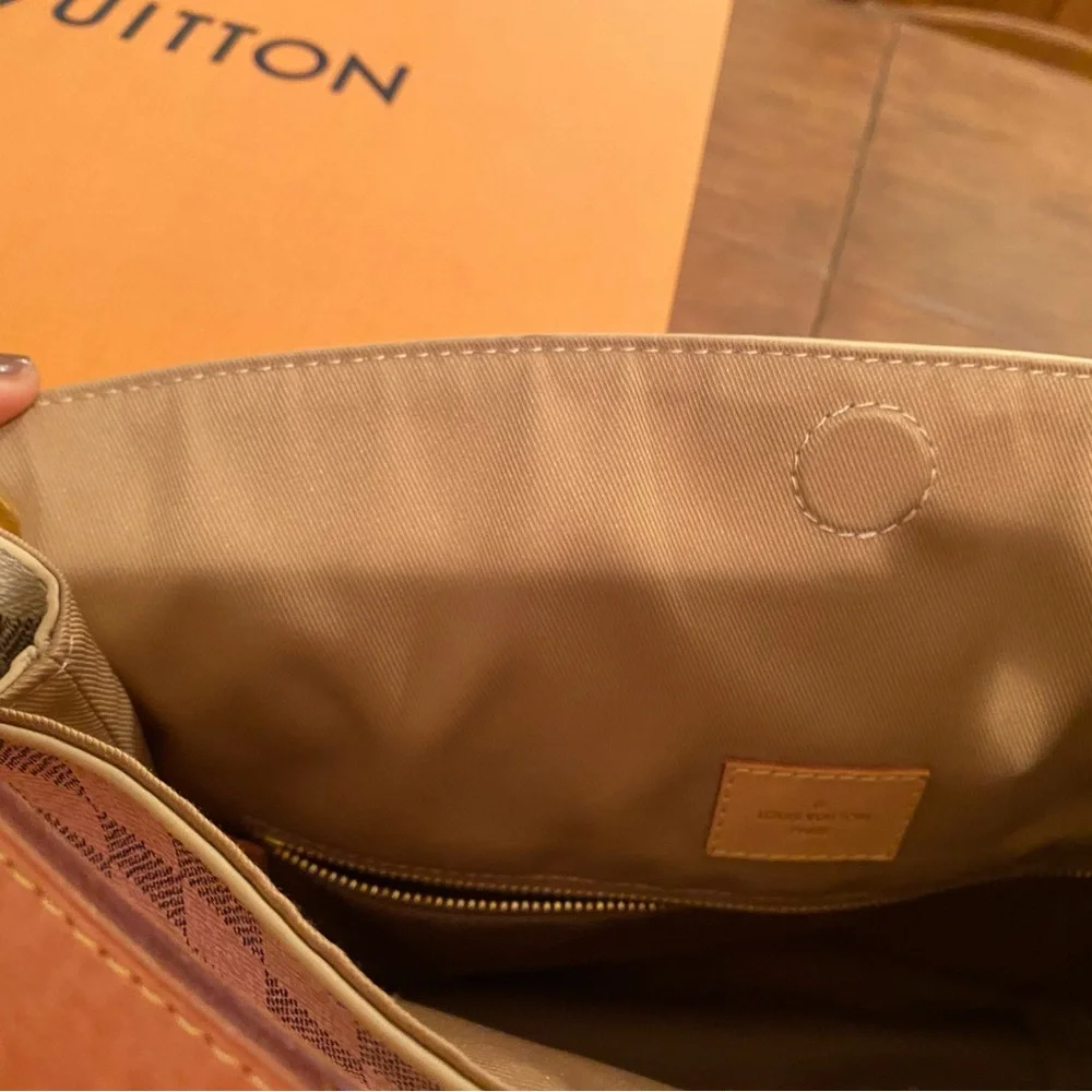 Louis Vuitton Graceful PM Handbag - Picture 13 of 16